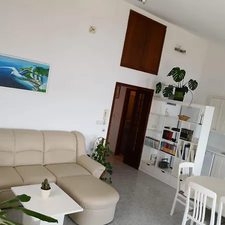 Apartment Sea View *
